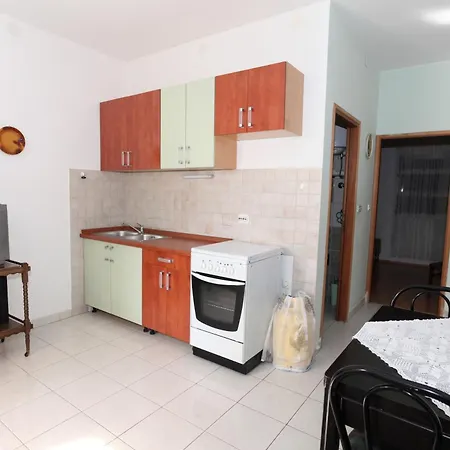 Mandre 4105a Apartamento Kolan